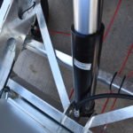 TwinTrailer TT30-30 - de hydraulische cilinder voor in het chassis