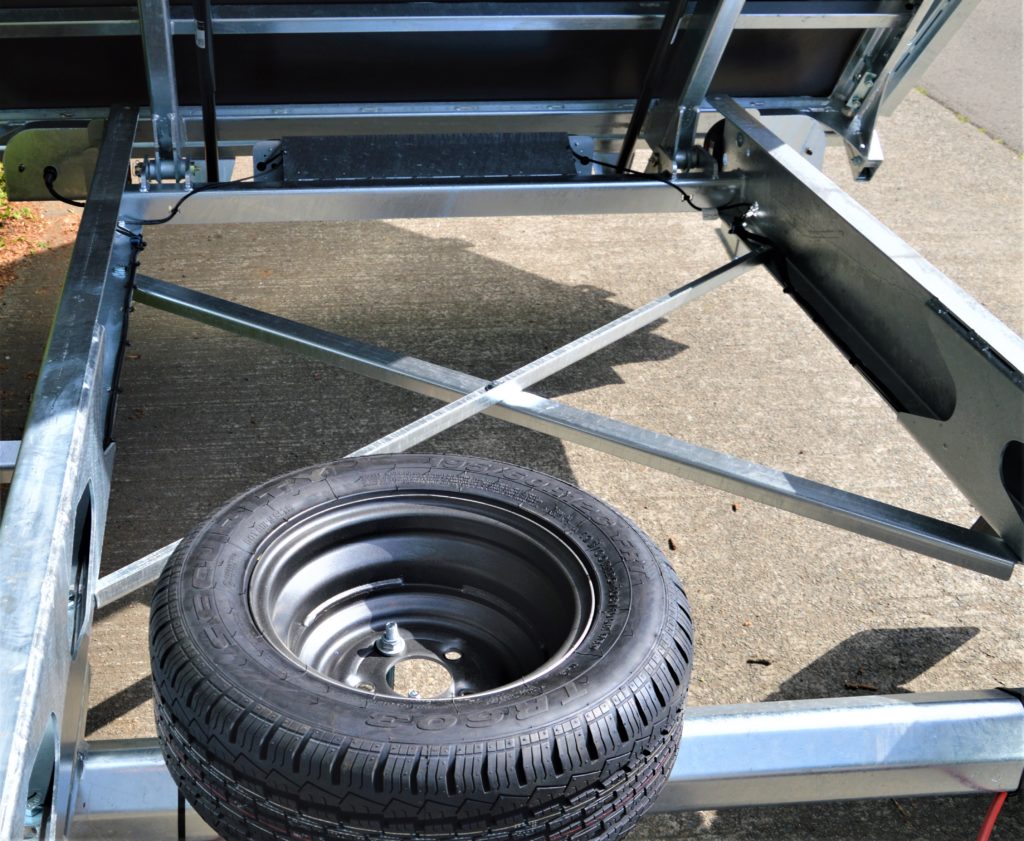 Het chassis van de TT27-30 – 309×183 – 2700kg