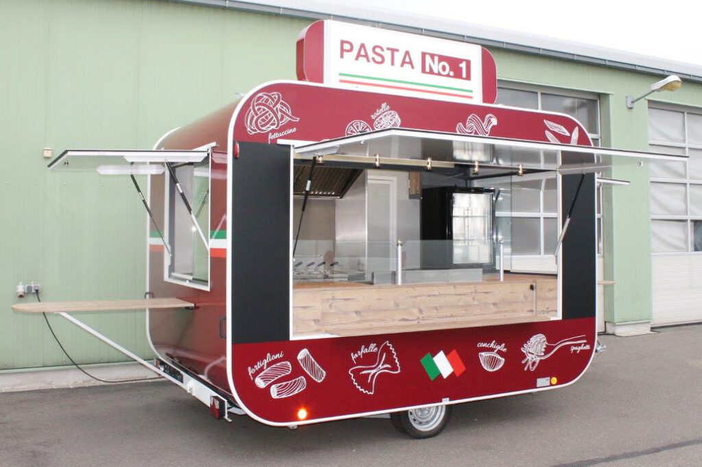 GAMO Retroliner Food-Truck, food trailer pasta