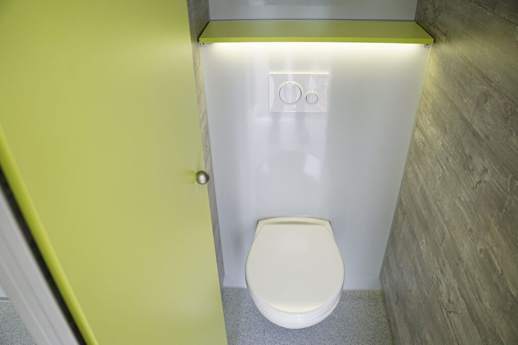 GAMO FTT610 toiletwagen damestoilet met led licht