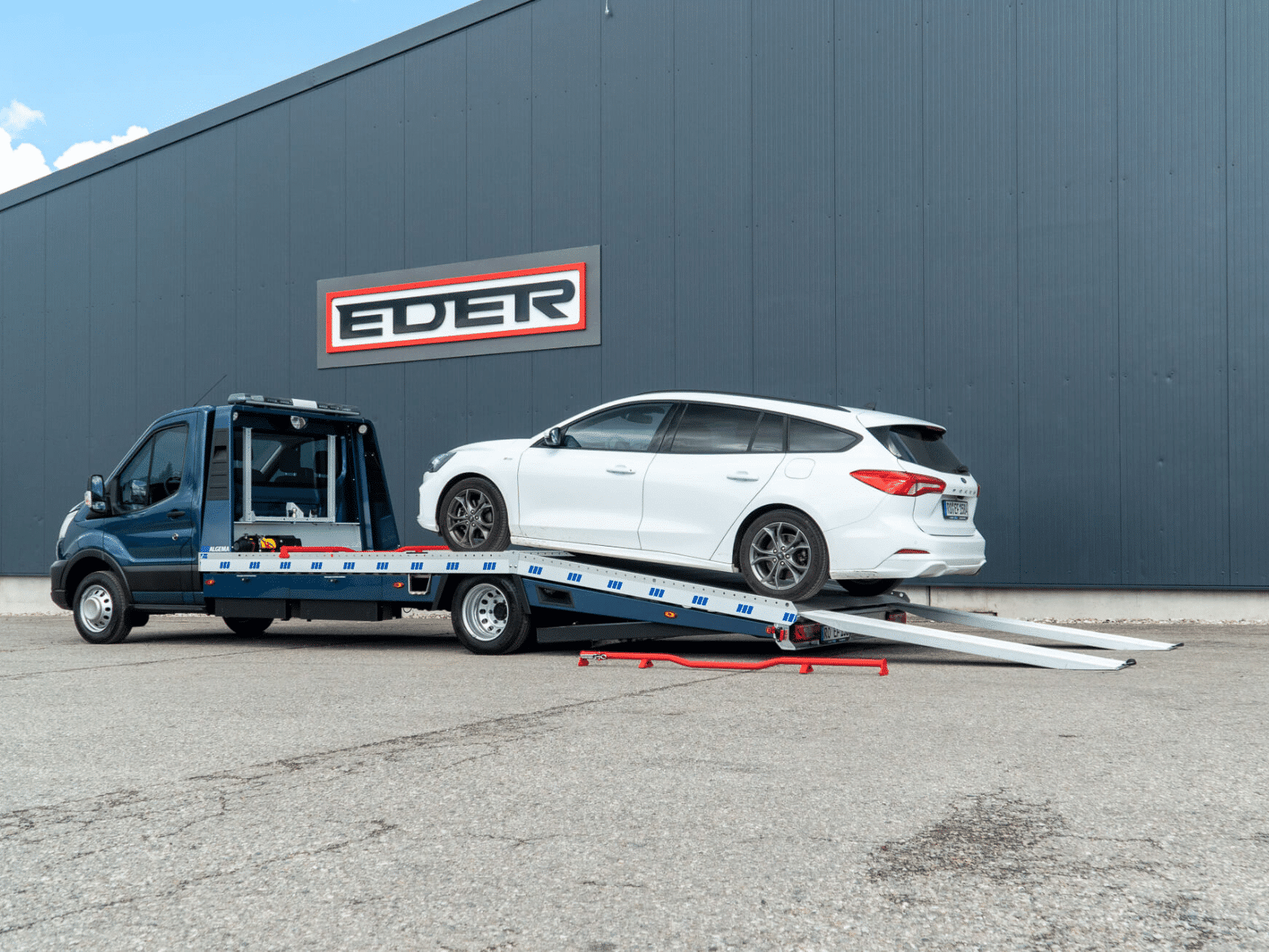 ALGEMA FIT-ZEL oprijwagens op Ford Transit