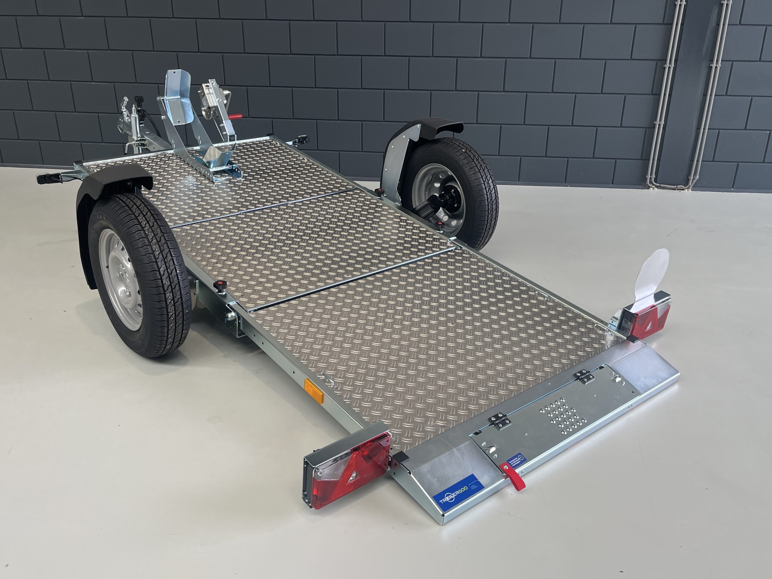 TRIELER 500 motoraanhangwagen neergelaten