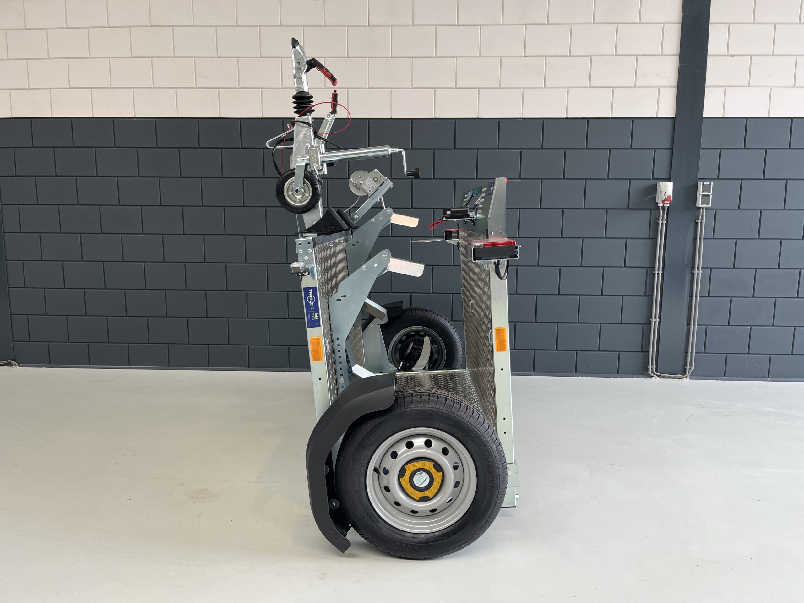 TREILER 1000 motoraanhangwagen