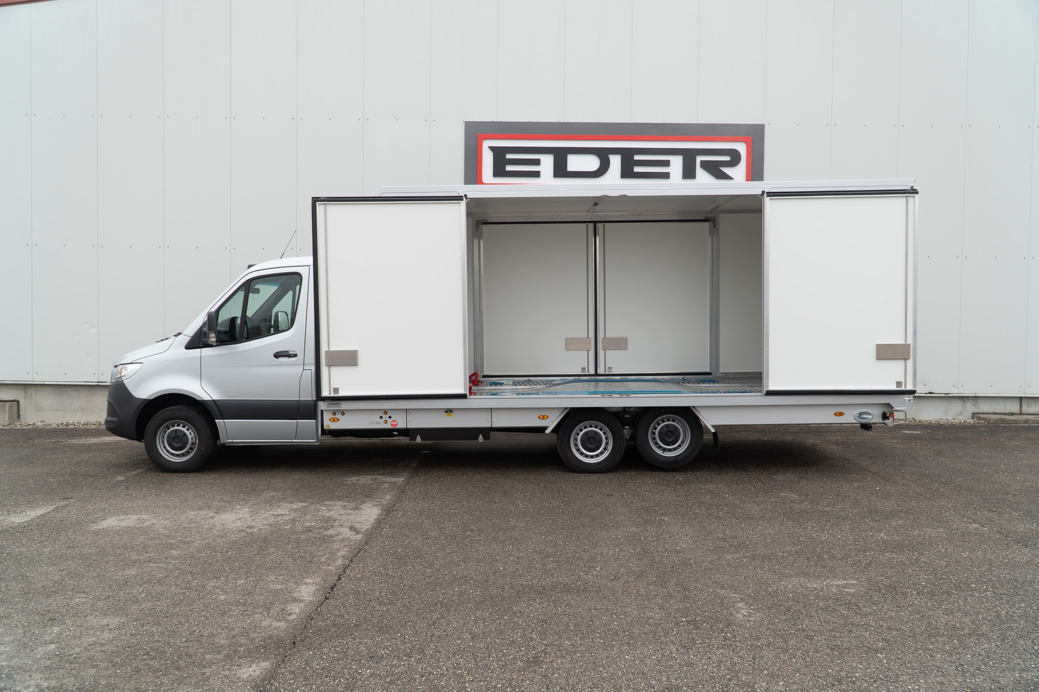 ALGEMA FIT-ZEL oprijwagen op Mercedes-Benz Sprinter - Afbeelding 12