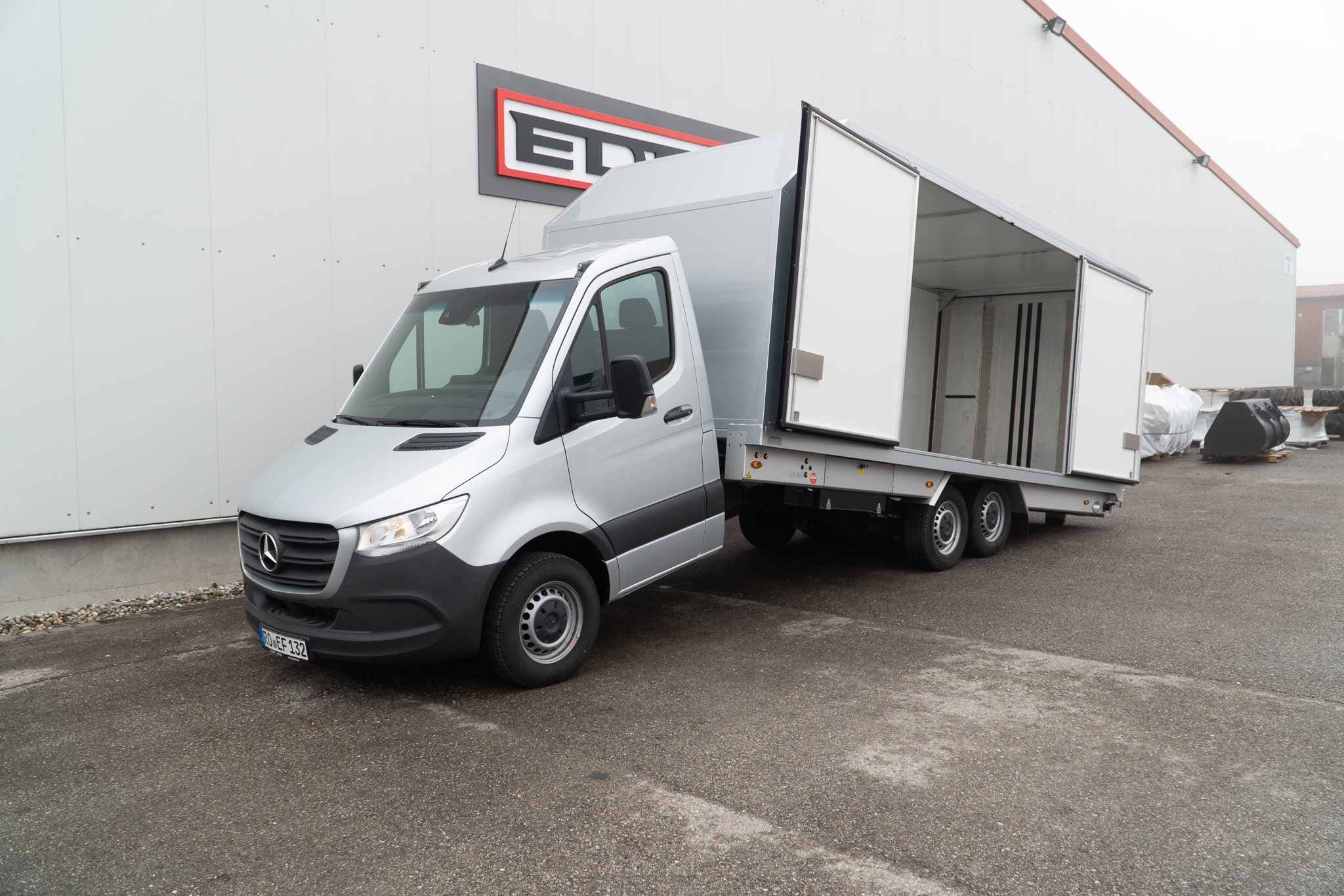 ALGEMA FIT-ZEL oprijwagen op Mercedes-Benz Sprinter - Afbeelding 13