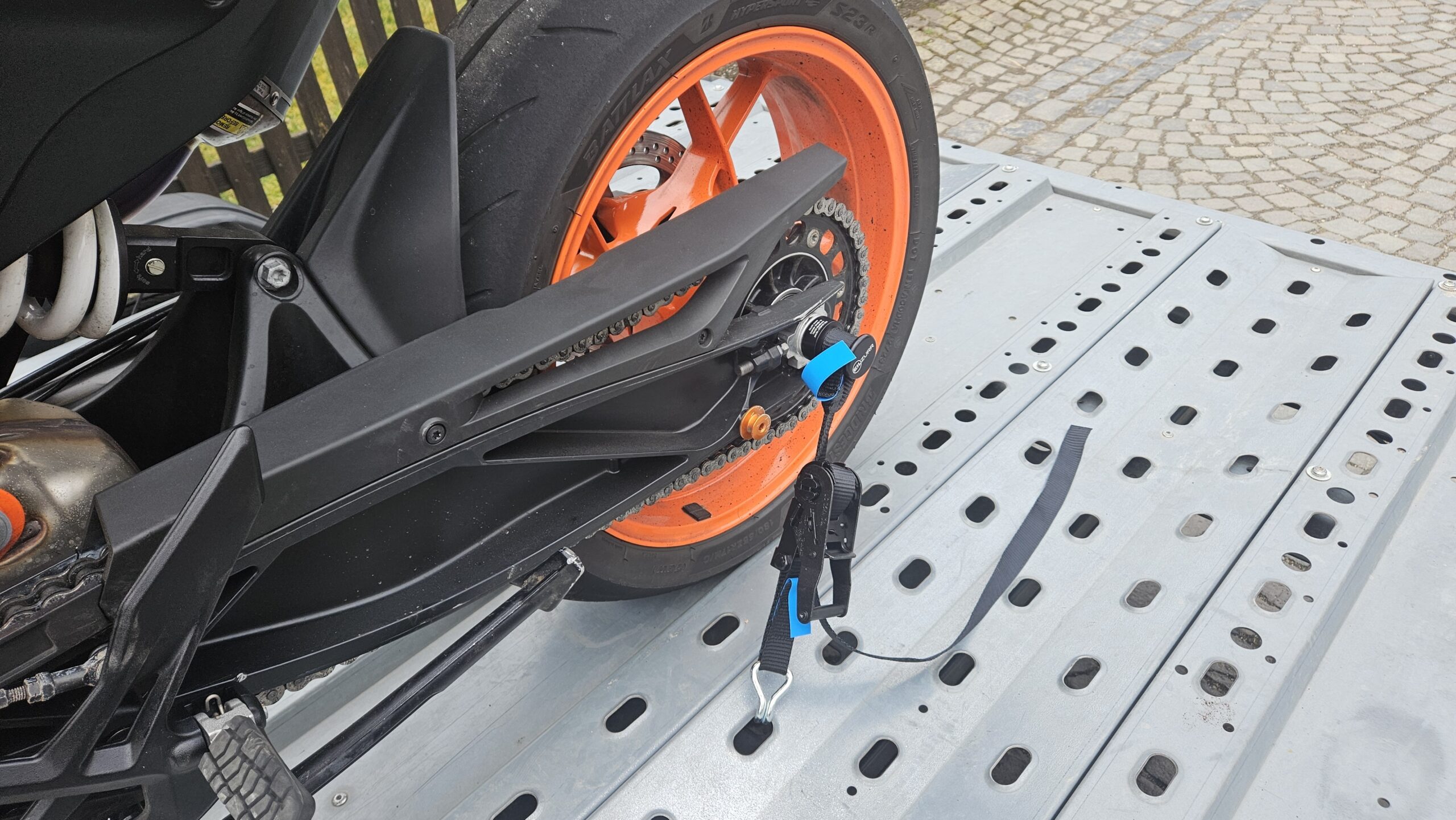 EILZURR motor vastzetsysteem voor KTM motoren - Afbeelding 5